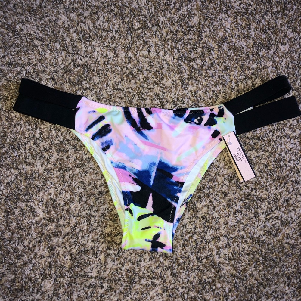 NWT VS Bathing Suite Bottom 👙